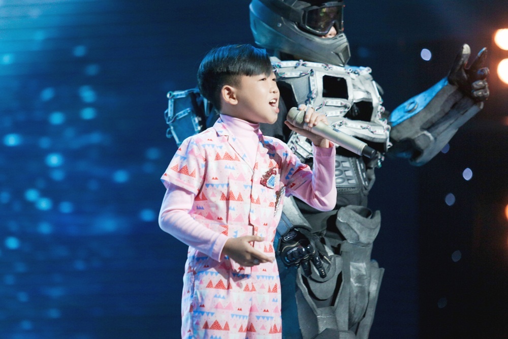 Minh Chien tiep tuc duoc khen ngoi anh 1