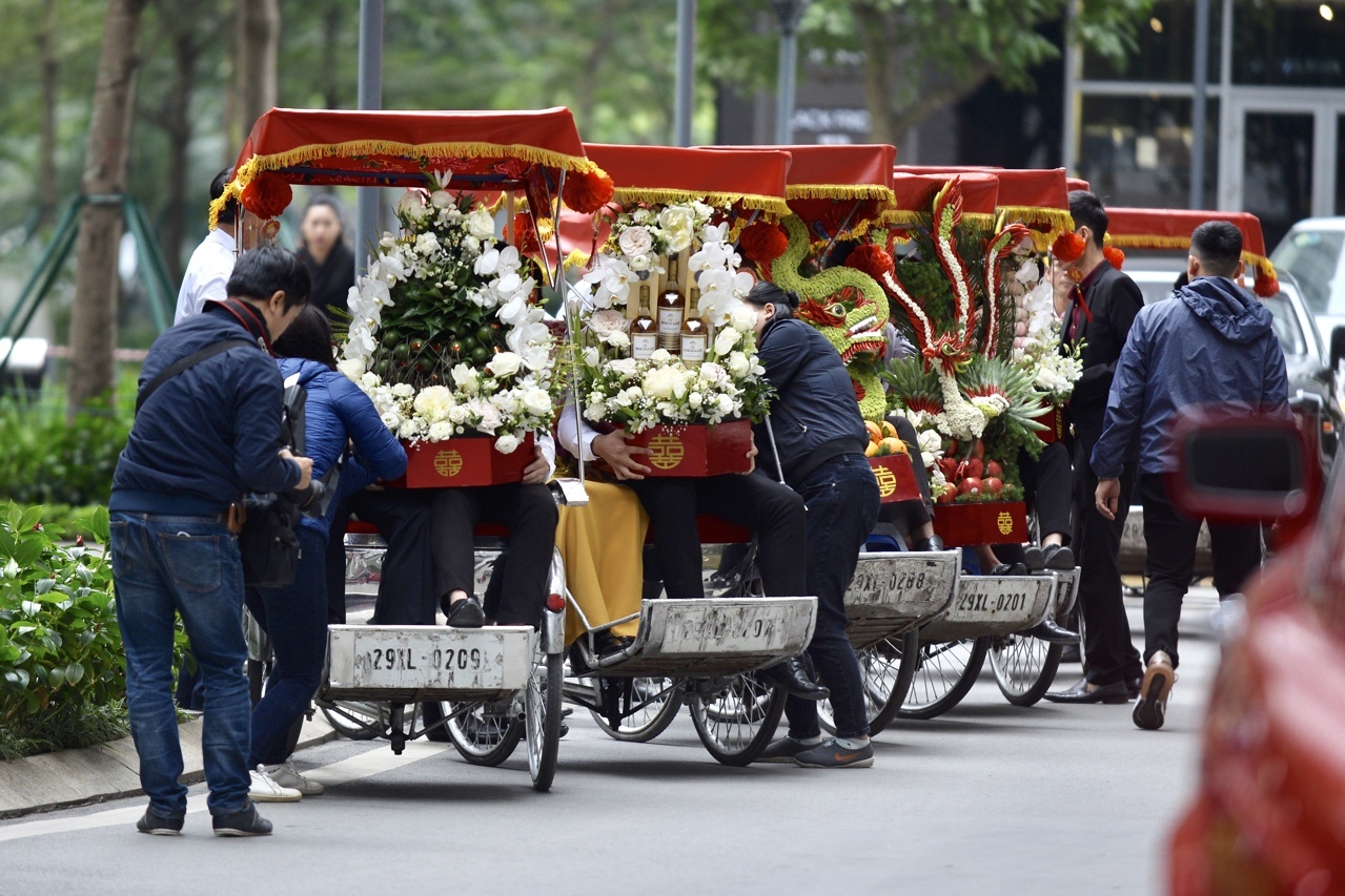 le an hoi a hau thanh tu anh 6