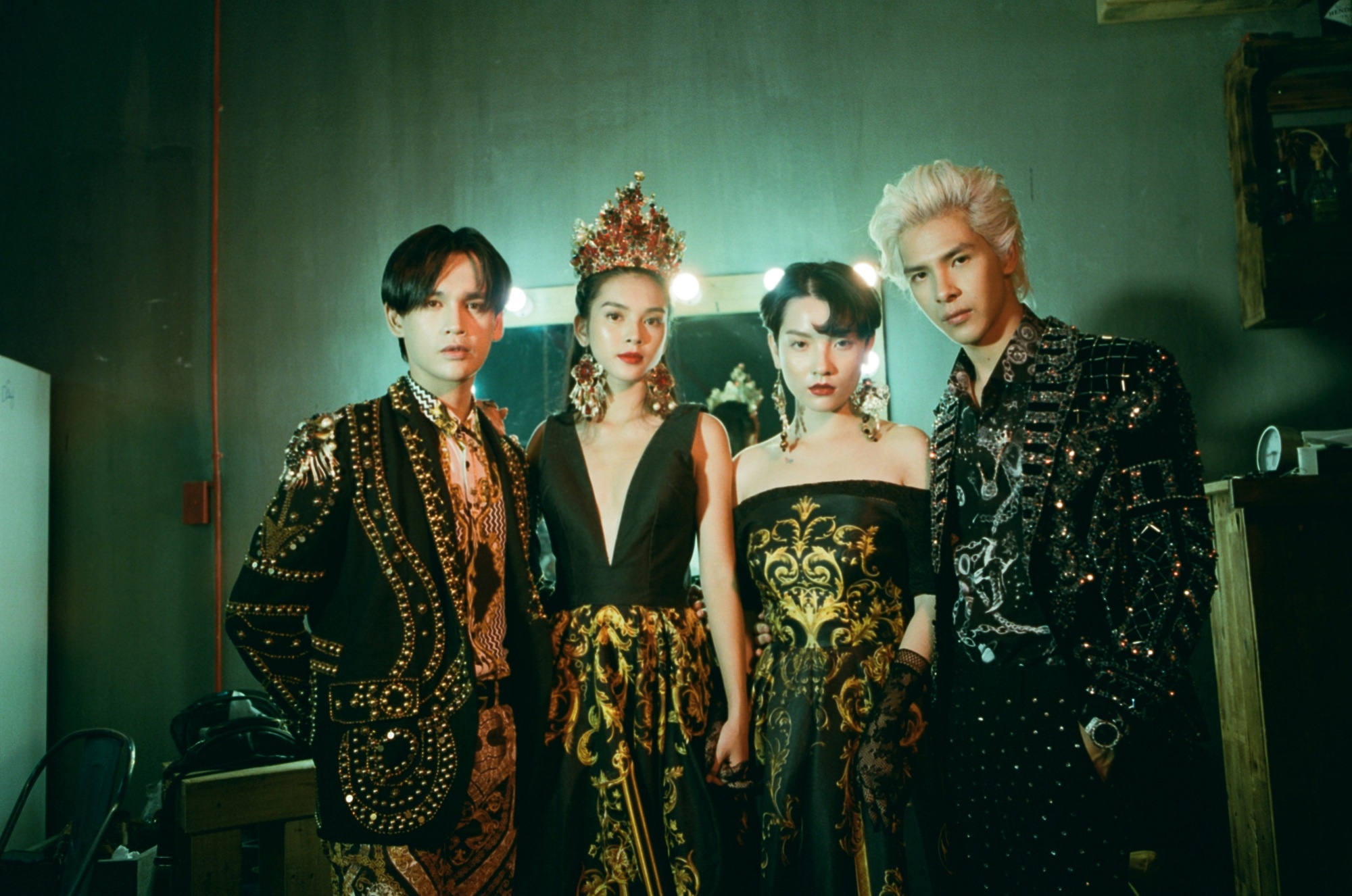 Màu nước mắt gây chú ý trên mạng xã hội ảnh 1 Mau nuoc mat gay chu y tren mang xa hoi anh 1