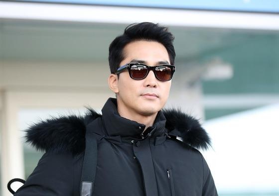 My nam 'Trai tim mua thu' Song Seung Hun len duong toi Viet Nam hinh anh