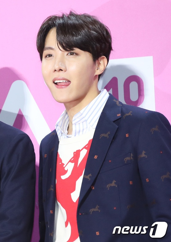 BTS tai tham do Melon Music Awards anh 2