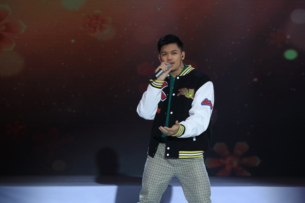 hong nhung song ca trong hieu anh 4