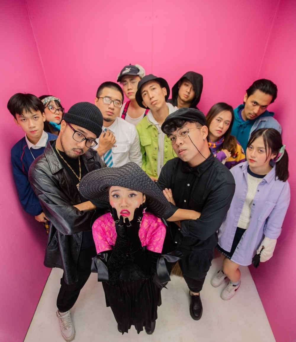 Bai hat ve tinh trang chen lan thang may anh 2