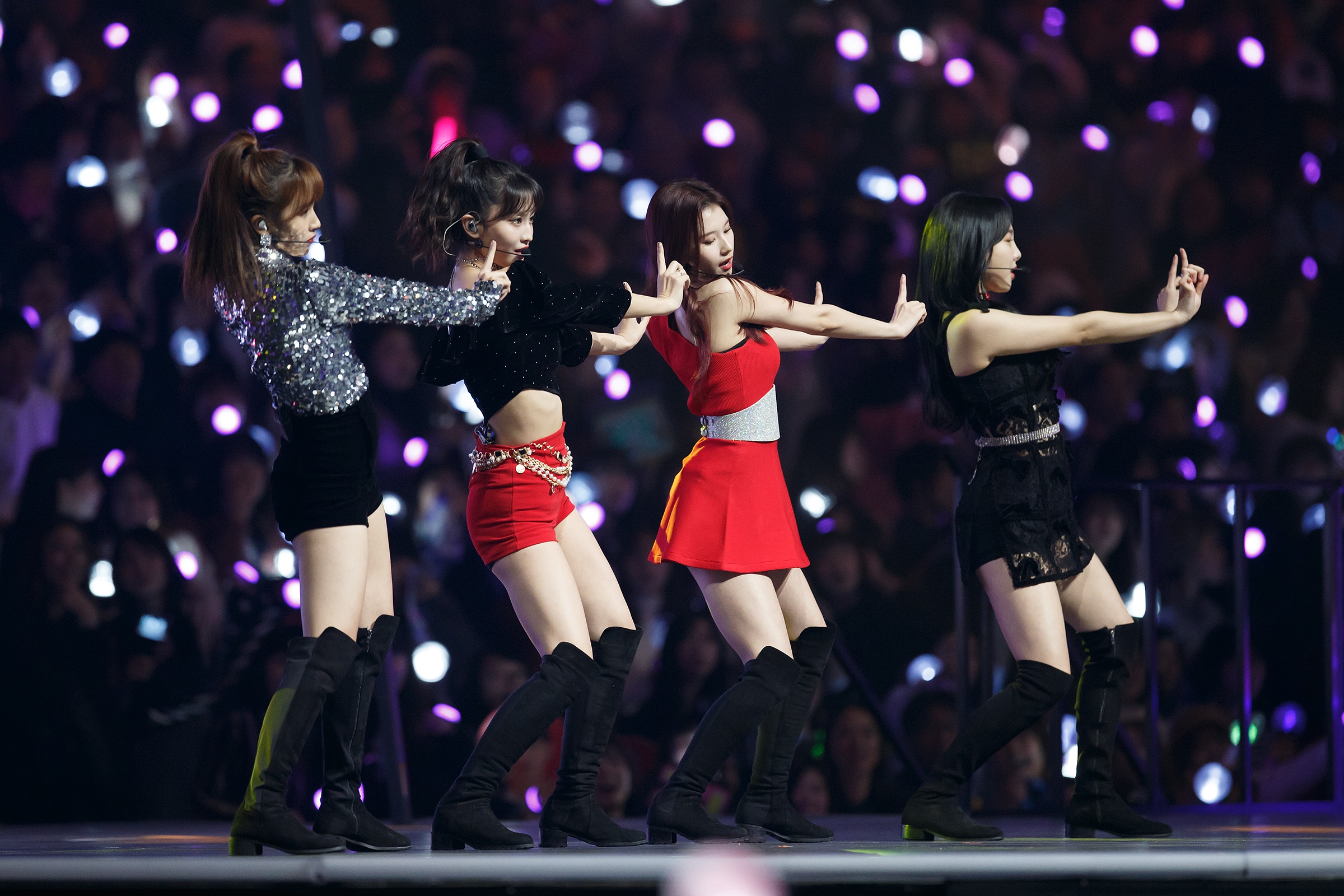 Twice tai hien loat hit hinh anh