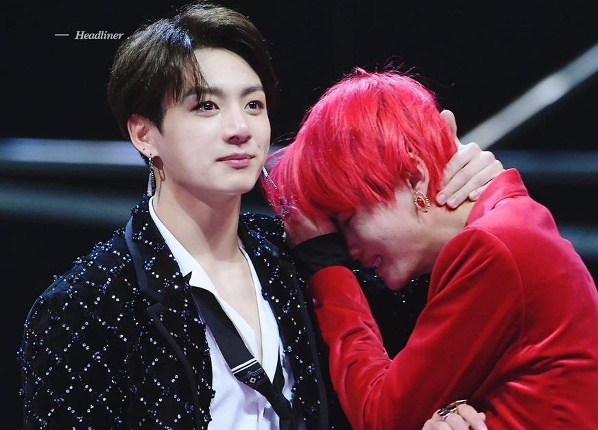 MAMA 2018 bi che la 'tro dua' khi trao giai cho Twice thay vi BTS hinh anh