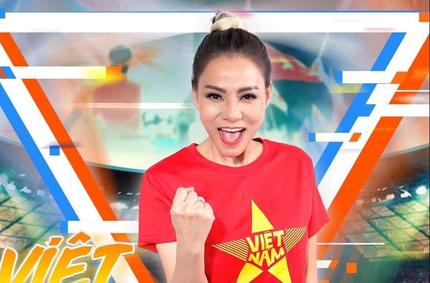 Hang tram ca si hat co vu doi tuyen Viet Nam truoc chung ket AFF hinh anh