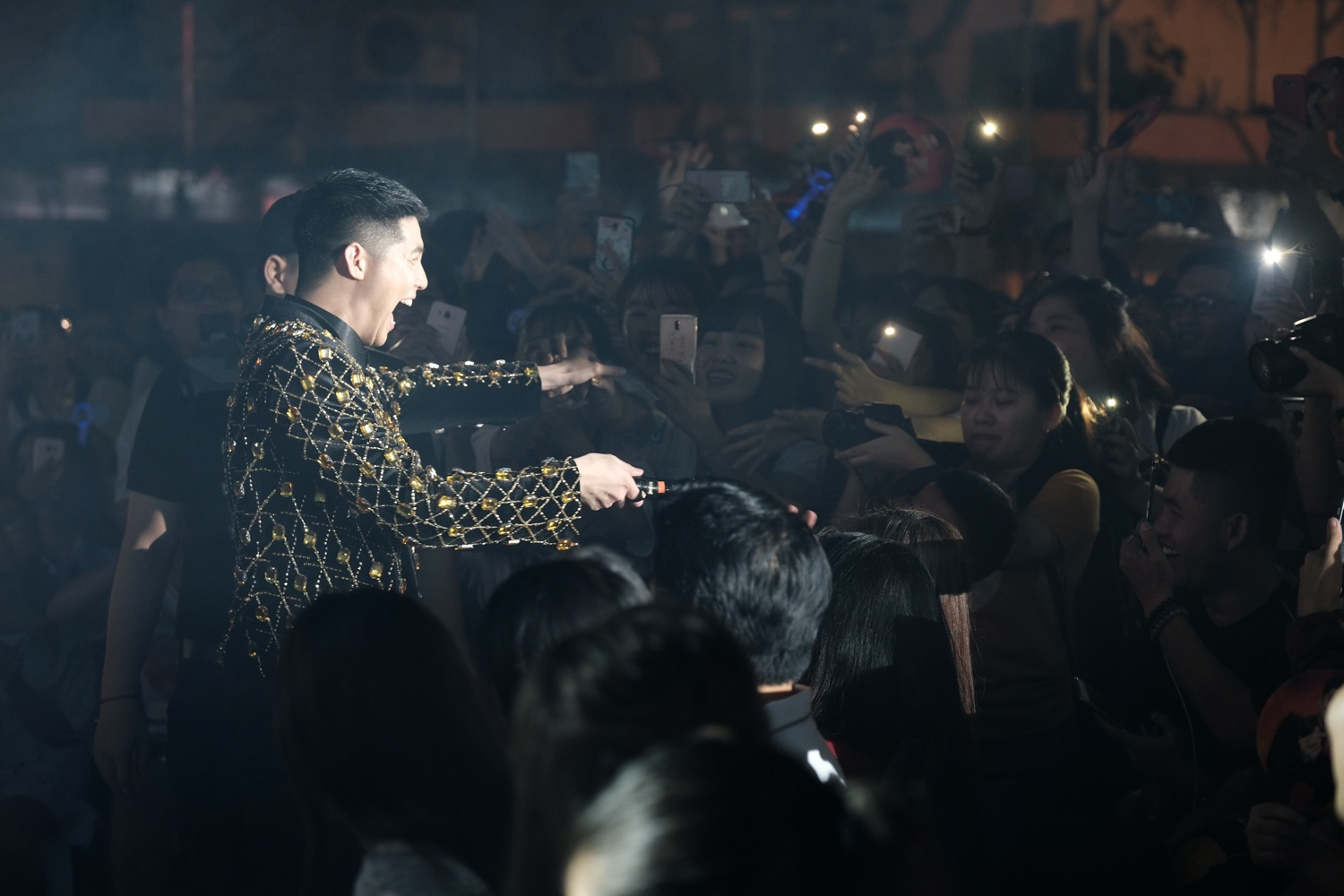 Noo Phuoc Thinh tam su ve su nghiep anh 4