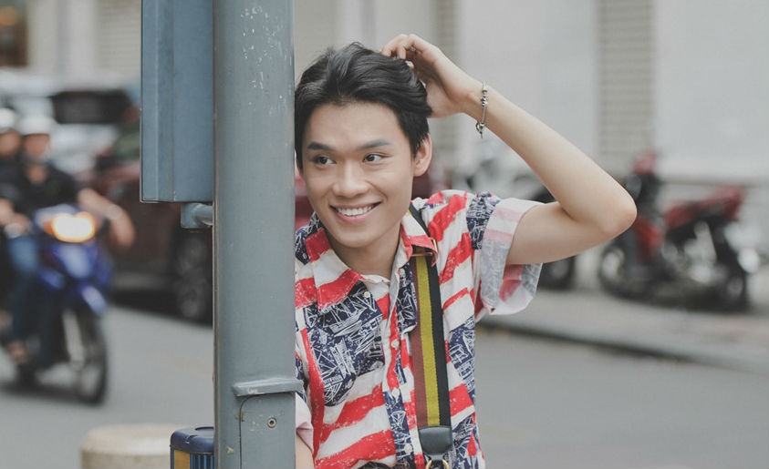 diễn viên hài quang trung khoe giọng ảnh 1 dien vien hai quang trung khoe giong anh 1