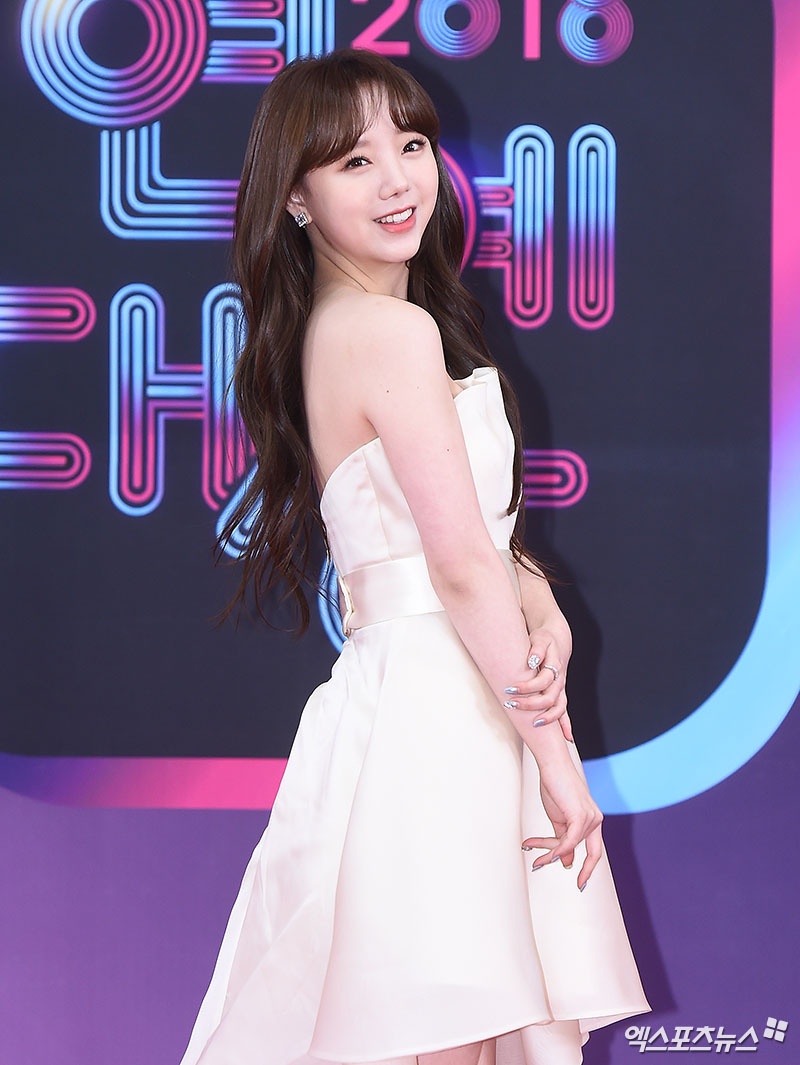 Hwasa tren tham do KBS Entertainment Awards anh 7