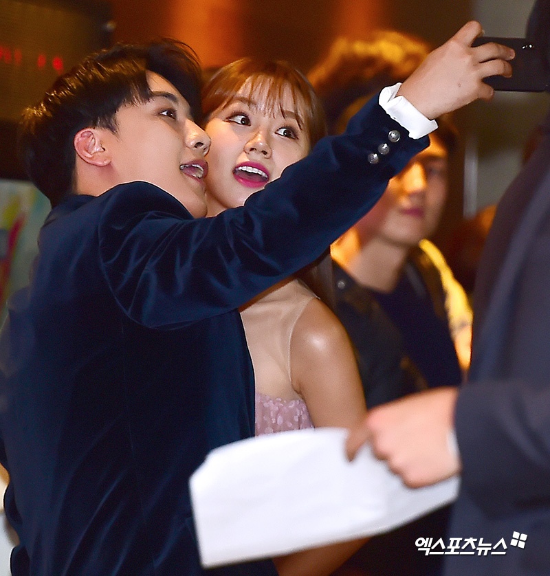 Kim So Hyun tren tham do MBC Entertainment Awards anh 4