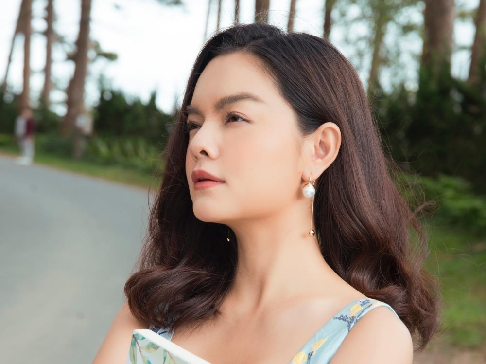 Pham Quynh Anh hat ve hon nhan do vo qua ca khuc moi? hinh anh