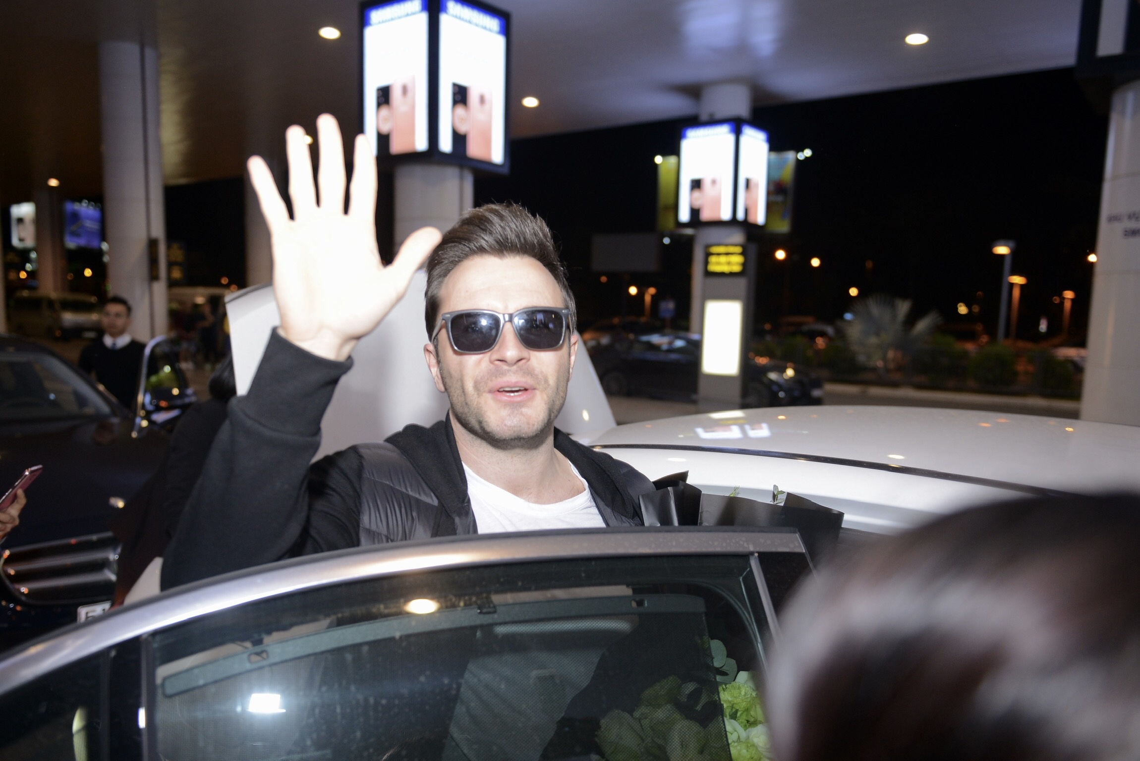 Shane Filan den Viet Nam anh 4