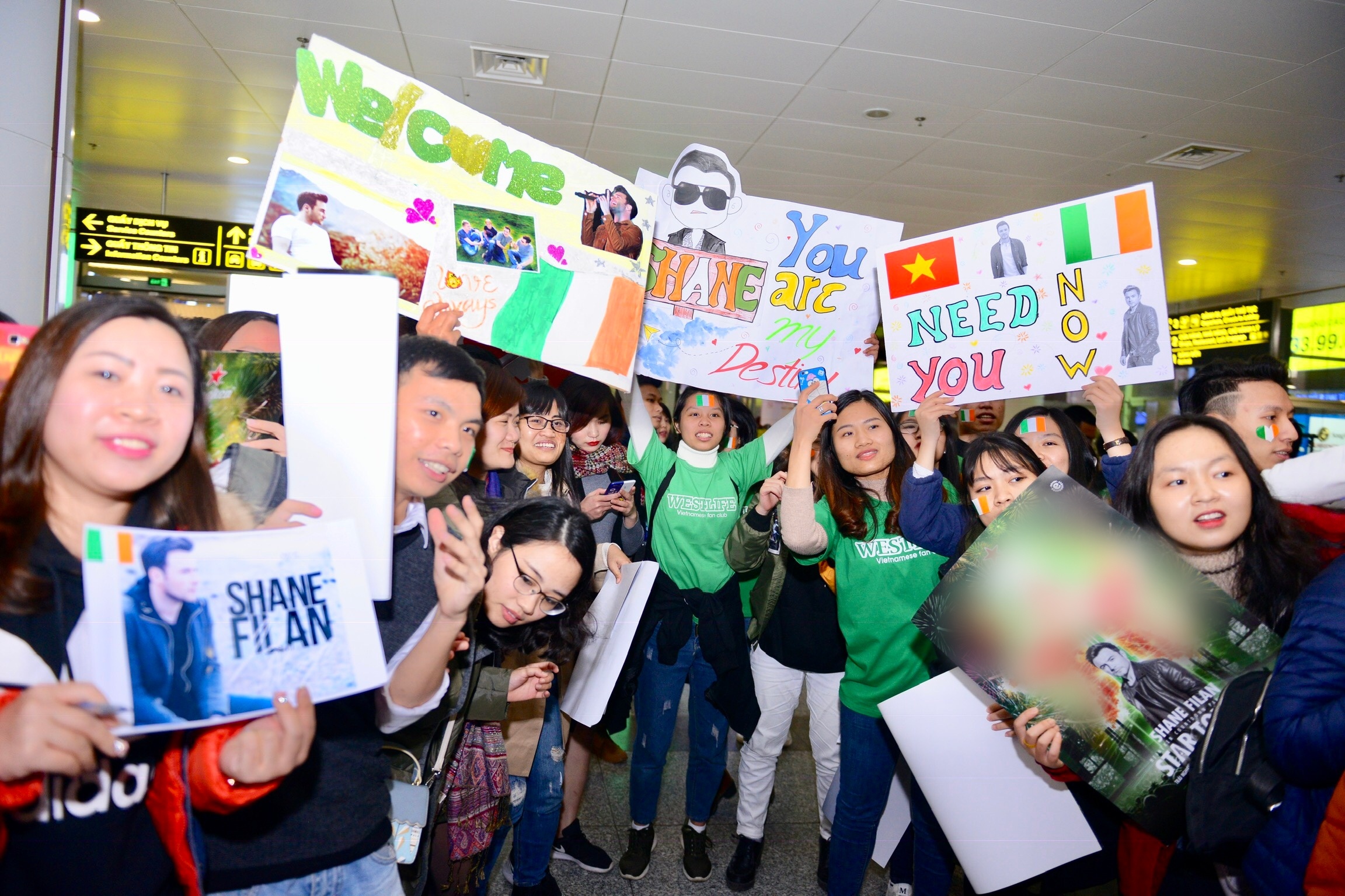 Shane Filan den Viet Nam anh 8