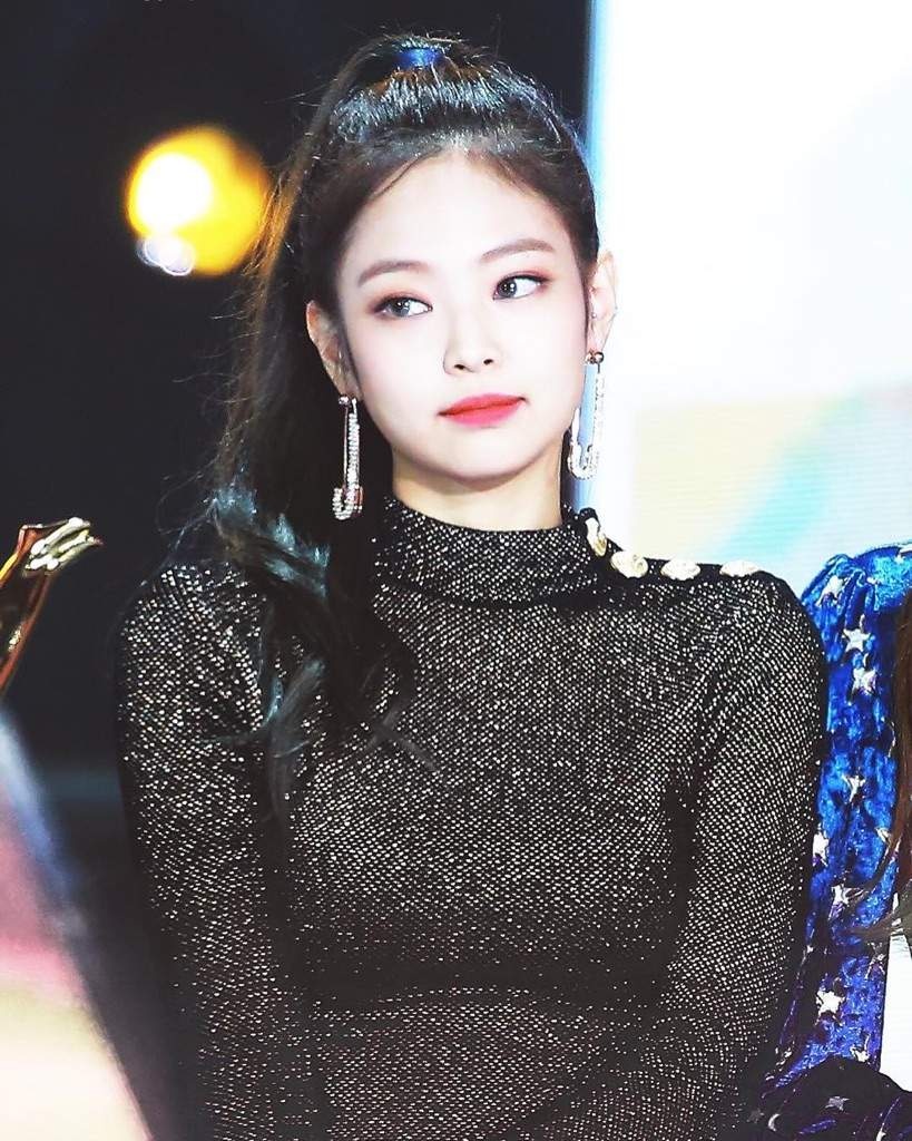 Jennie hẹn hò ảnh hưởng đến BlackPink ảnh 2 Jennie hen ho anh huong den BlackPink anh 2