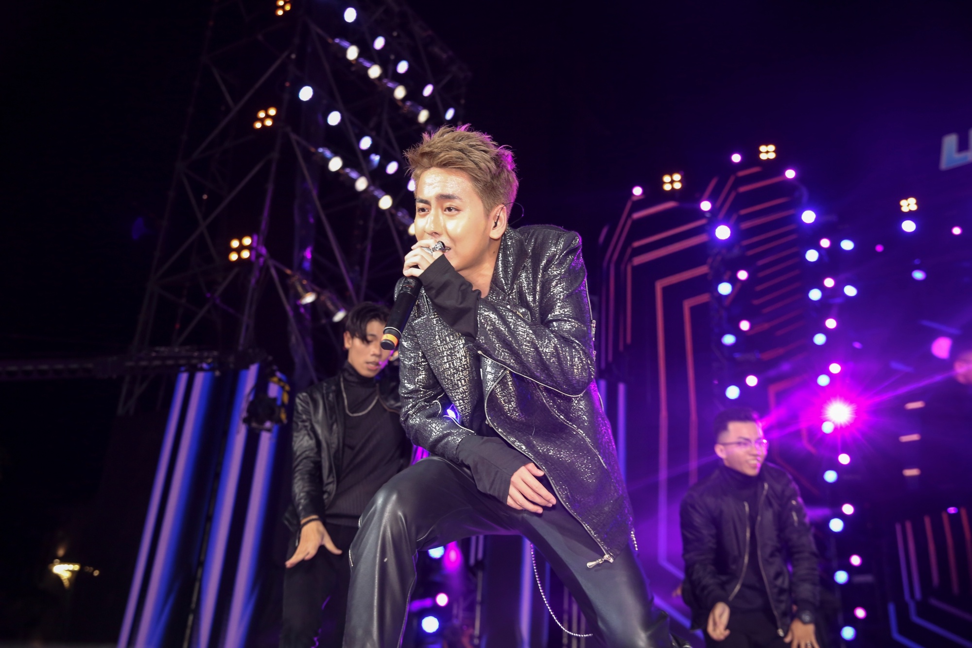 soobin hoang son don nam moi cung fan anh 8