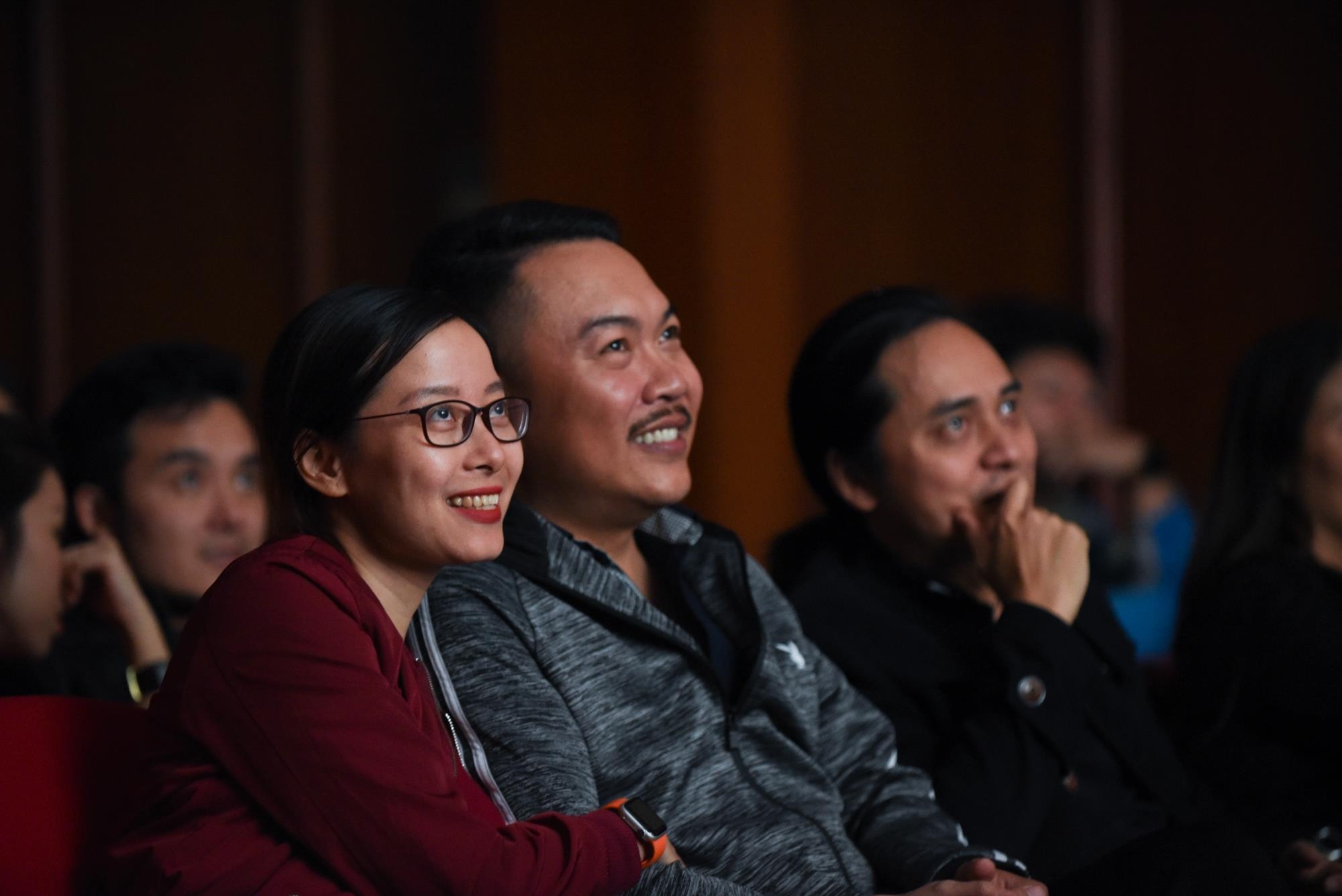 MV cua Buc Tuong anh 2