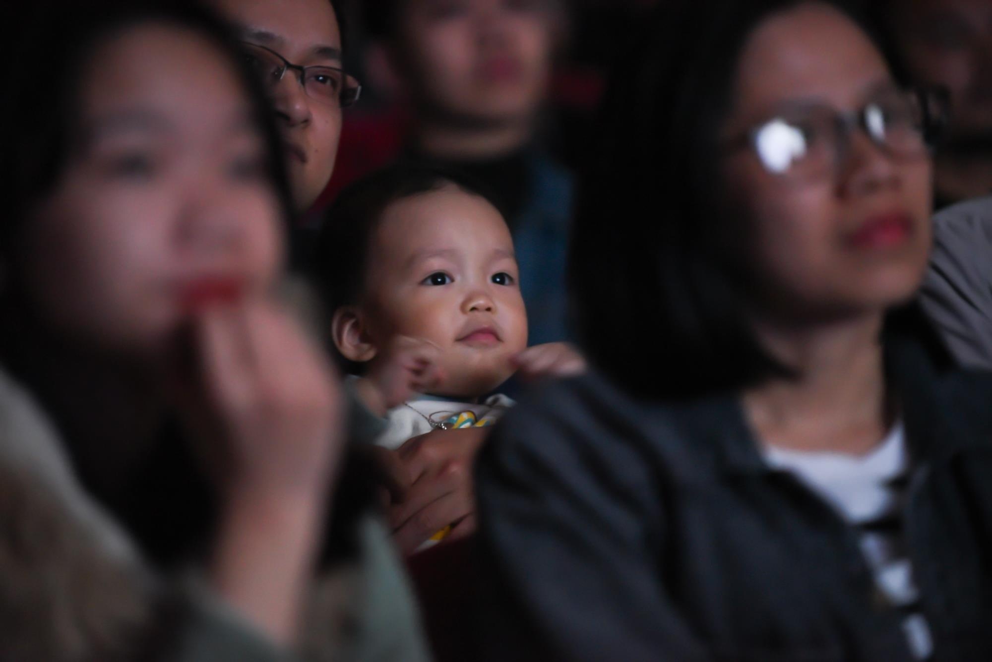 MV cua Buc Tuong anh 4