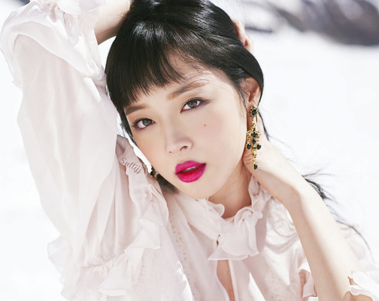 Sulli nổi loạn ảnh 1 Sulli noi loan anh 1