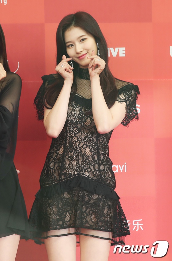 Jennie tren tham do Golden Disk Award anh 7