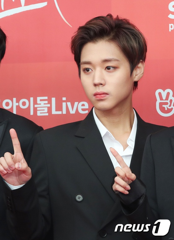 tham do Golden Disk Awards anh 7