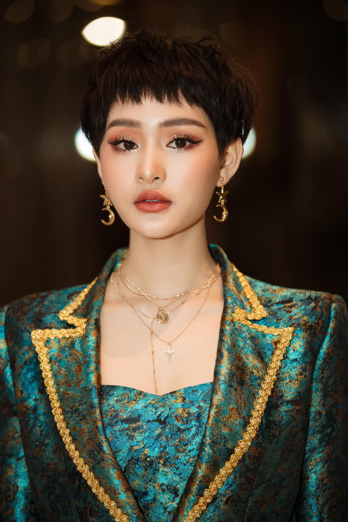 Hiền Hồ vượt qua scandal ảnh 3 Hien Ho vuot qua scandal anh 3