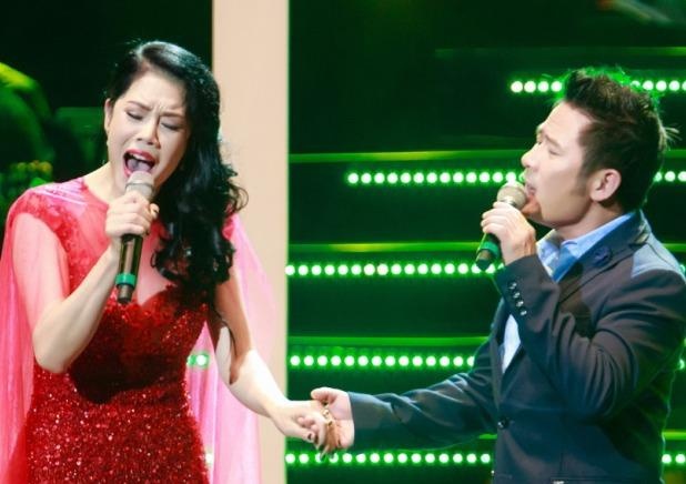 Thu Phuong, Bang Kieu song ca ‘Hongkong1’ voi phong cach moi hinh anh