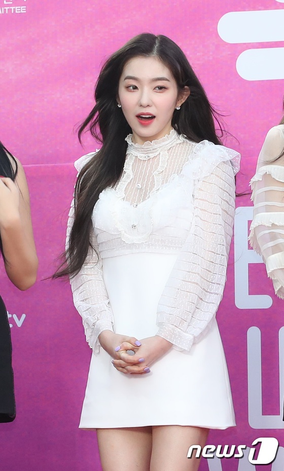 MC mac ho hang trong troi lanh anh 7