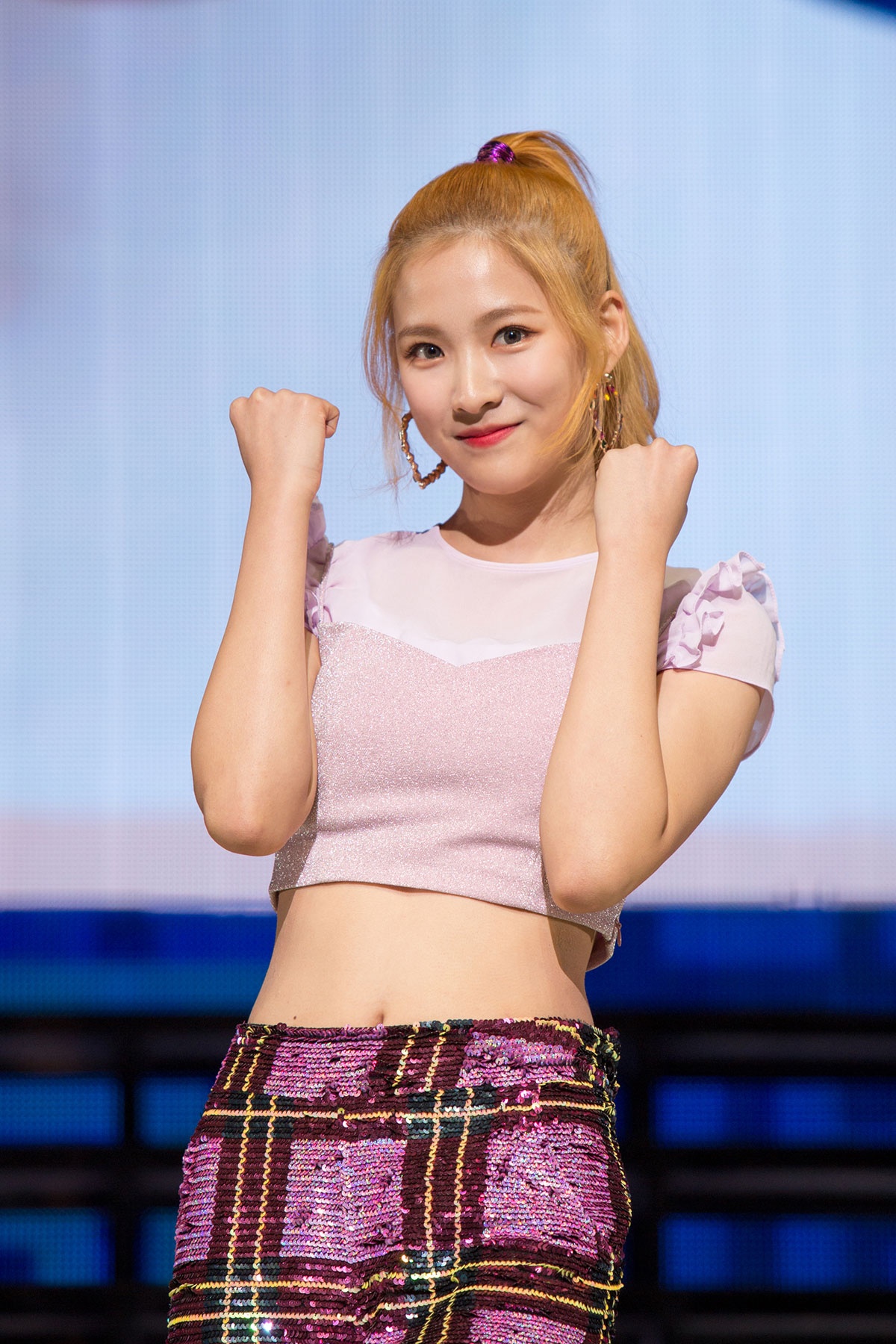 Ban sao cua Twice ra mat anh 7