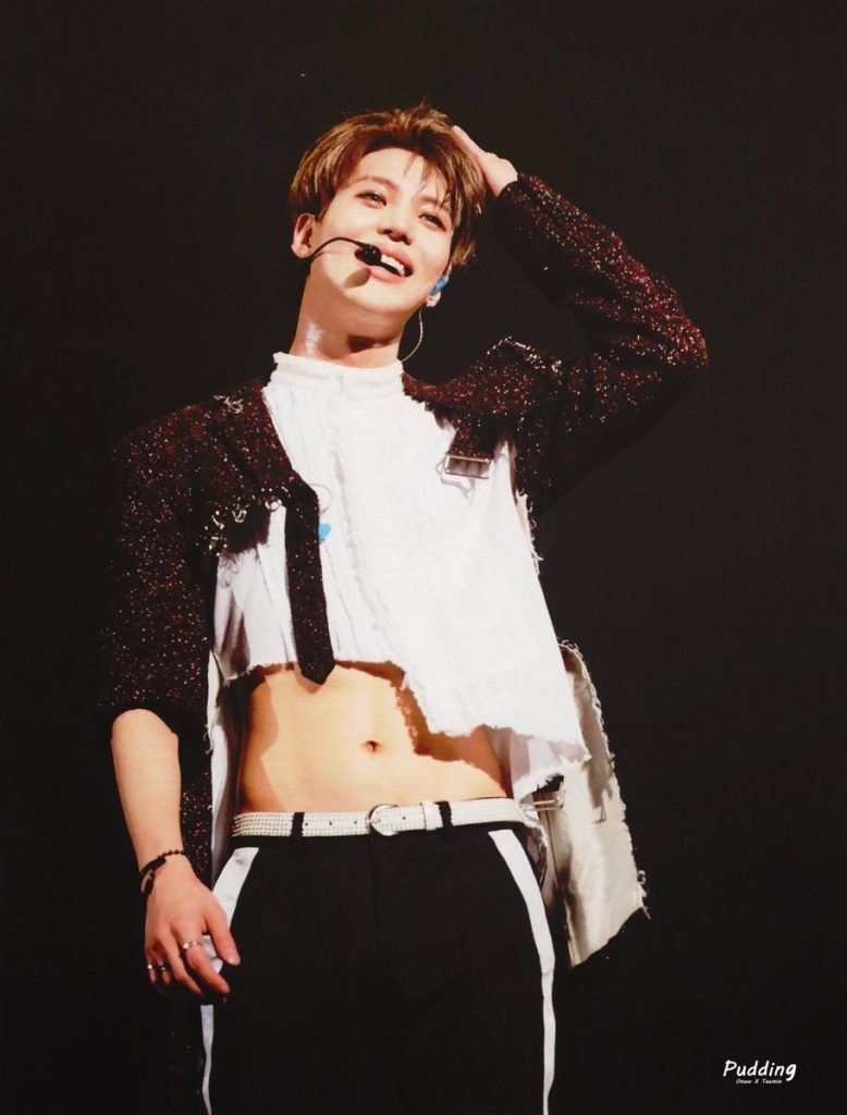 sao nam mac crop top anh 8