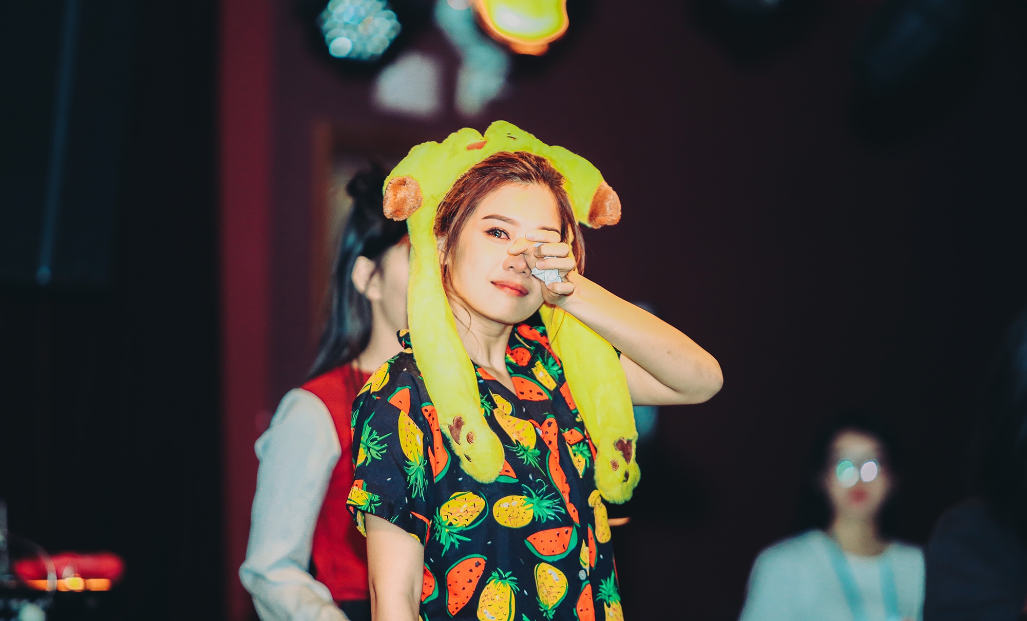 Bai hat dau tien toi viet - Hoang Yen Chibi hinh anh