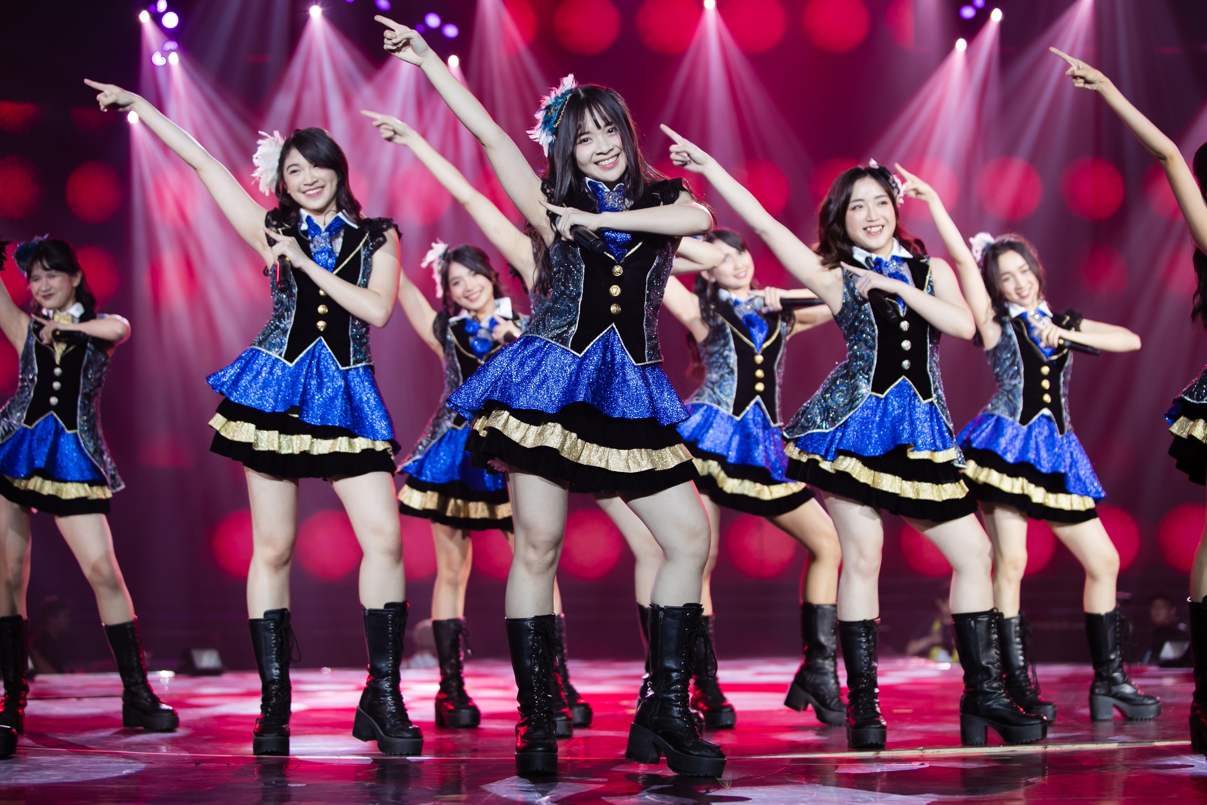 nhom nhac doc dao nhat the gioi anh 2