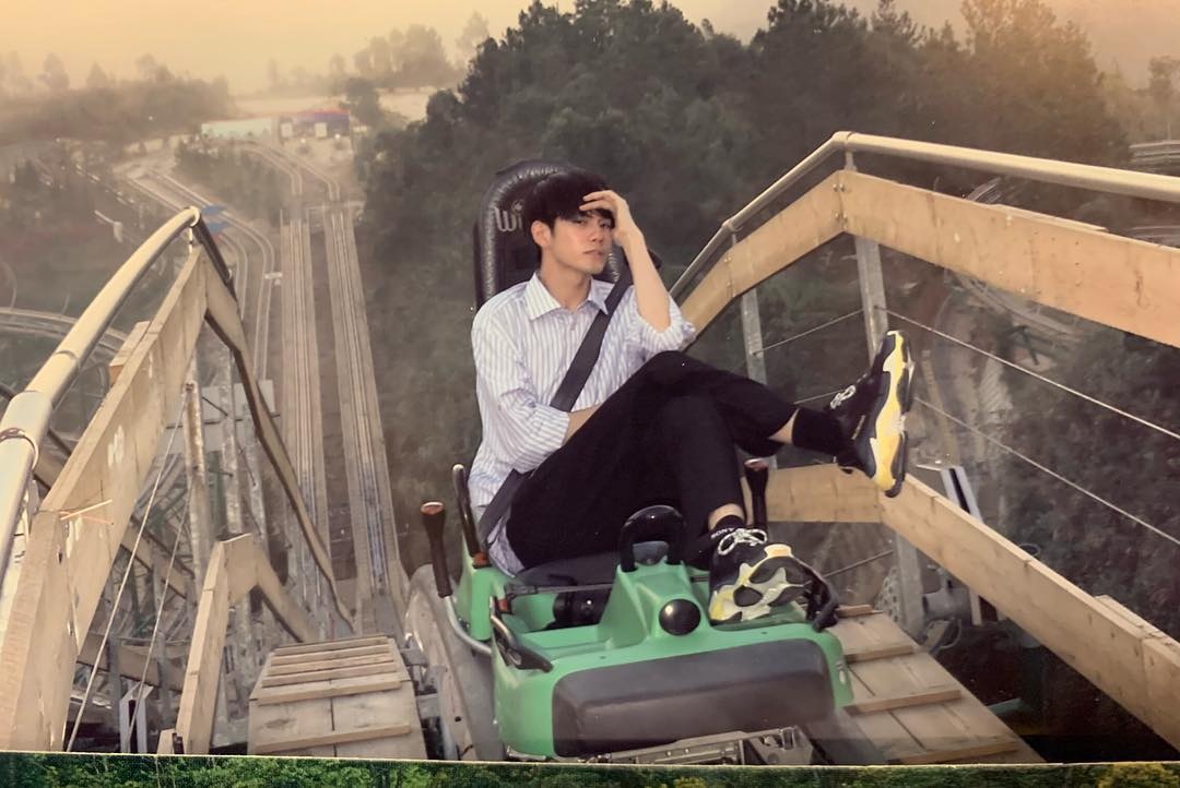 Ong Seung Woo dang hinh chup tai da nang anh 2