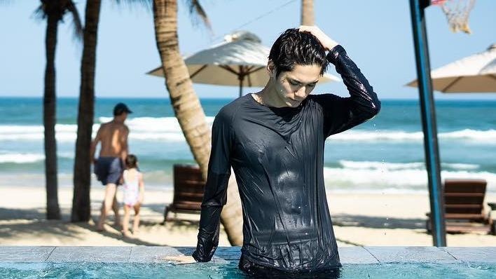 My nam nhom Wanna One dang hinh du lich tai Da Nang hinh anh