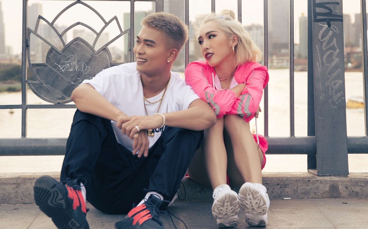 Mv Mượn rượu tỏ tình của Emily, Big Daddy ảnh 1 Mv Muon ruou to tinh cua Emily, Big Daddy anh 1