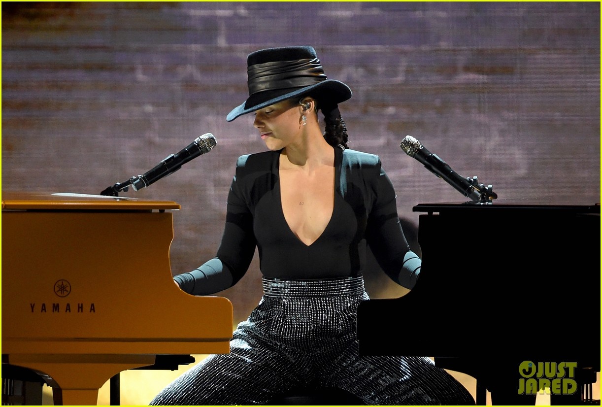 phần trình tại Grammy ảnh 1 phan trinh tai Grammy anh 1