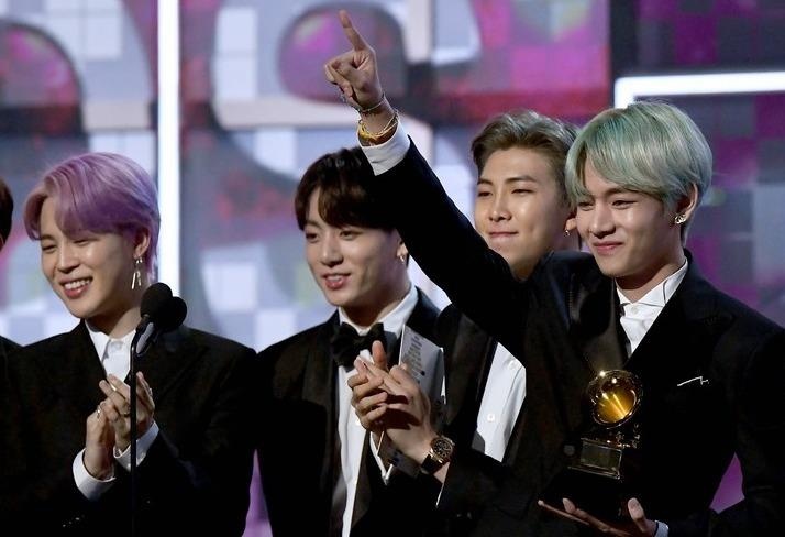 BTS dep trai, lich lam trong lan dau tham gia le trao giai Grammy hinh anh