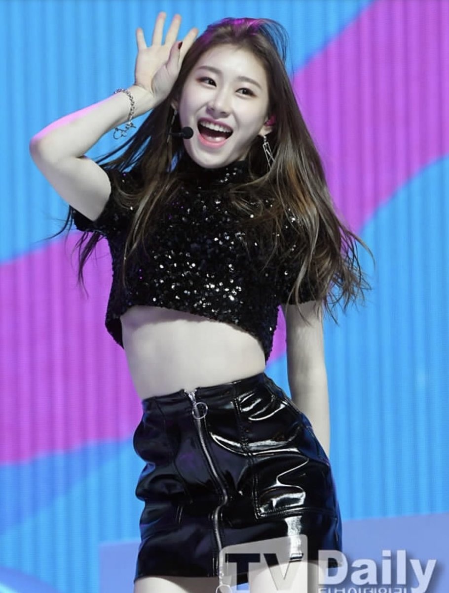 ITZY trong buoi showcase anh 7