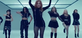 Hot girl Viet xinh dep, ca tinh trong MV ra mat tai Han Quoc hinh anh