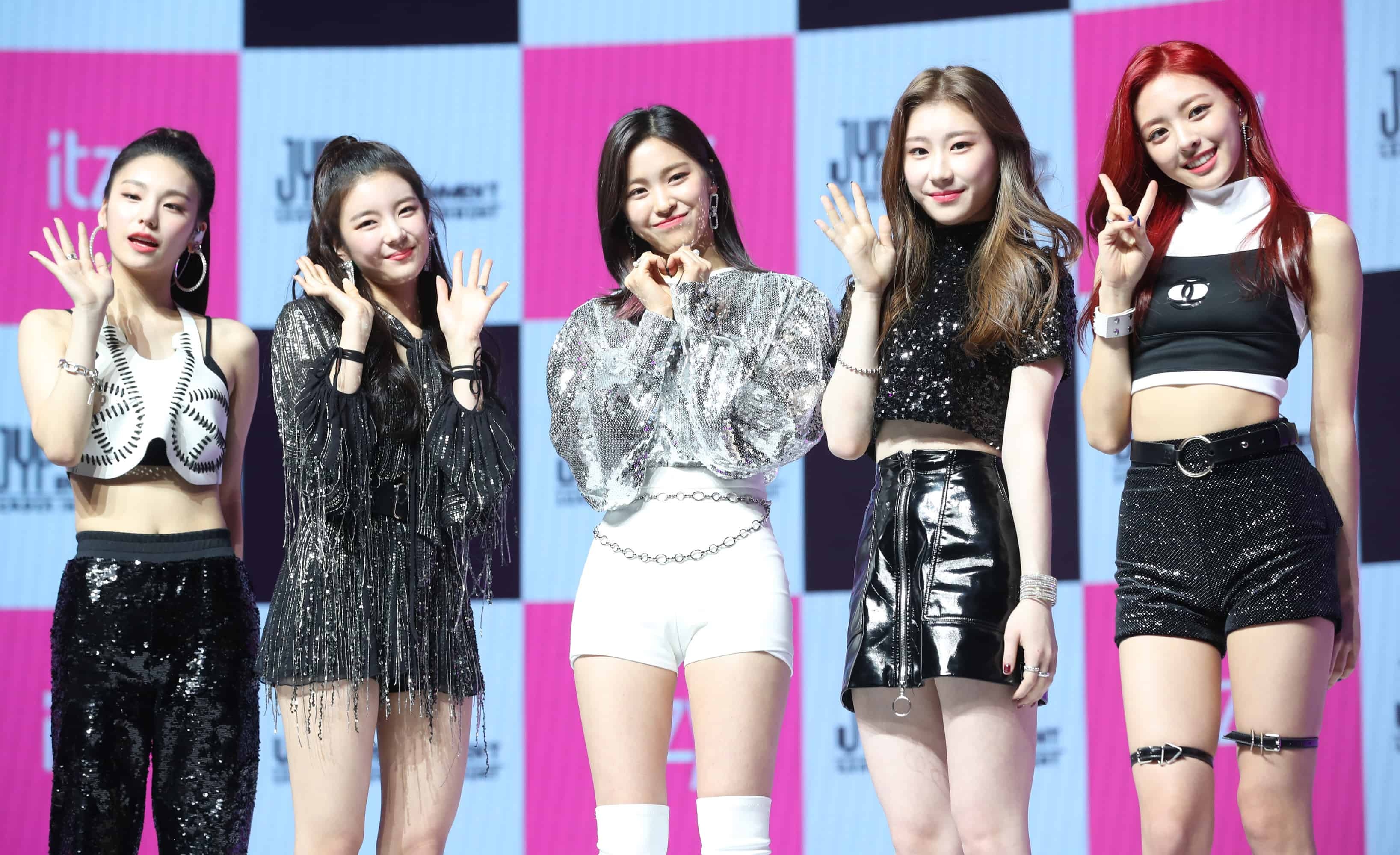 5 nhom nu giat cup nhanh nhat Kpop anh 2