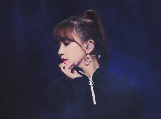 Twice cover Move hinh anh