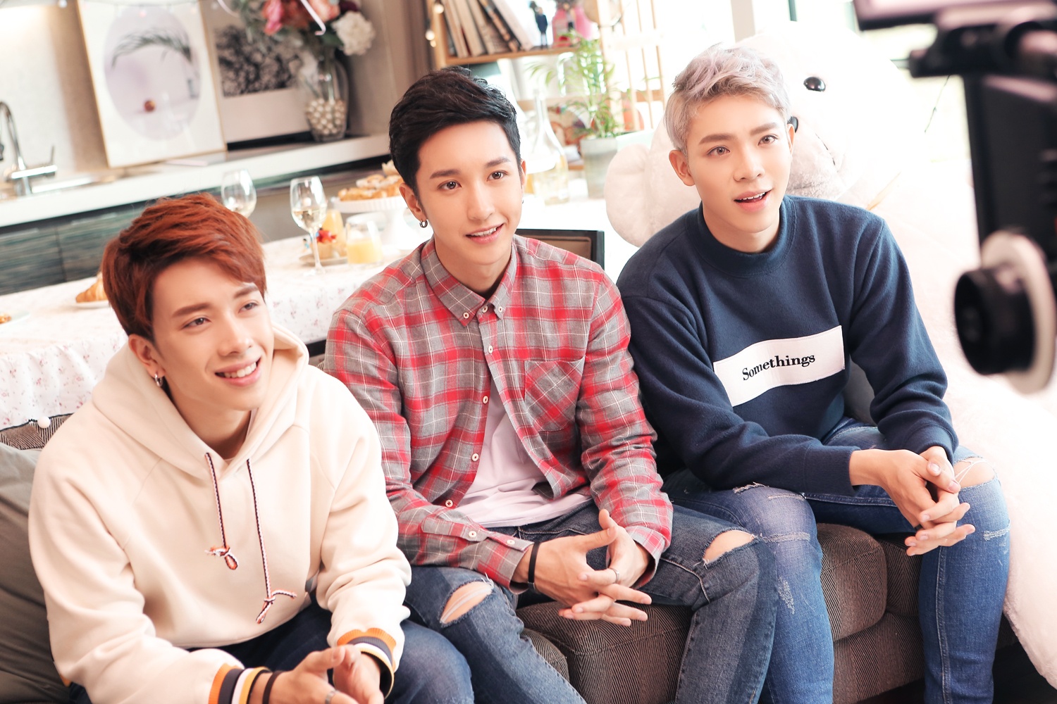 Nhom nhac viet gay that vong anh 7