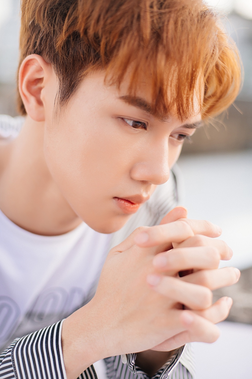 JSol đơn phương Cara trong MV  ảnh 2 JSol don phuong Cara trong MV anh 2