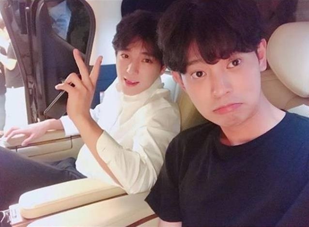 ca si thu 3 trong nhom chat tinh duc anh 8