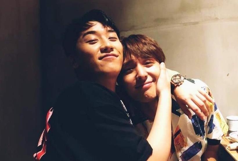 Danh tinh ca si thu 3 trong nhom chat tinh duc cua Seungri hinh anh