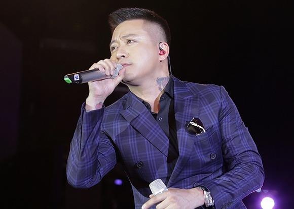Tuan Hung xac nhan tro lai lam giam khao Giong hat Viet 2019 hinh anh