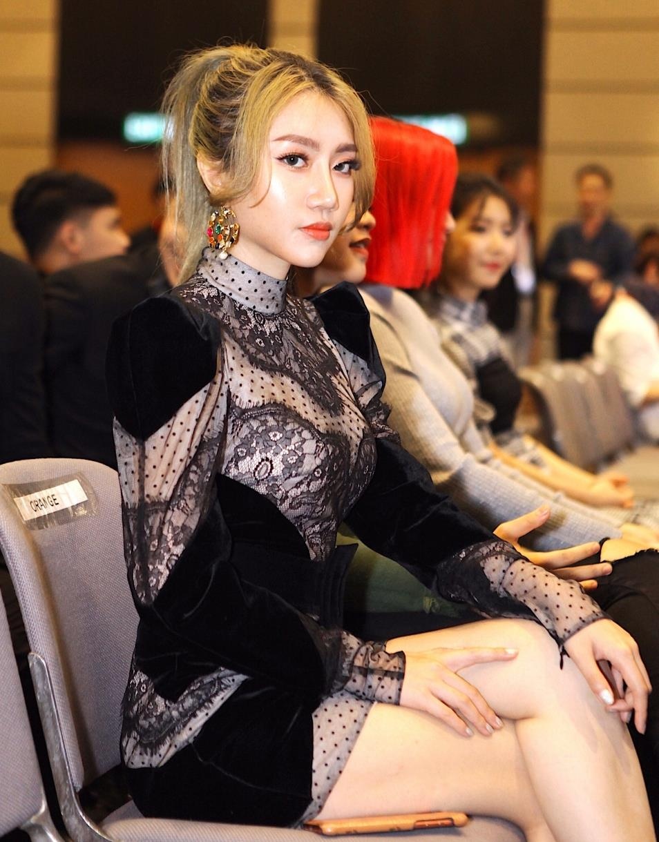 Orange hát nhạc châu Đăng Khoa  ảnh 1 Orange hat nhac chau Dang Khoa anh 1