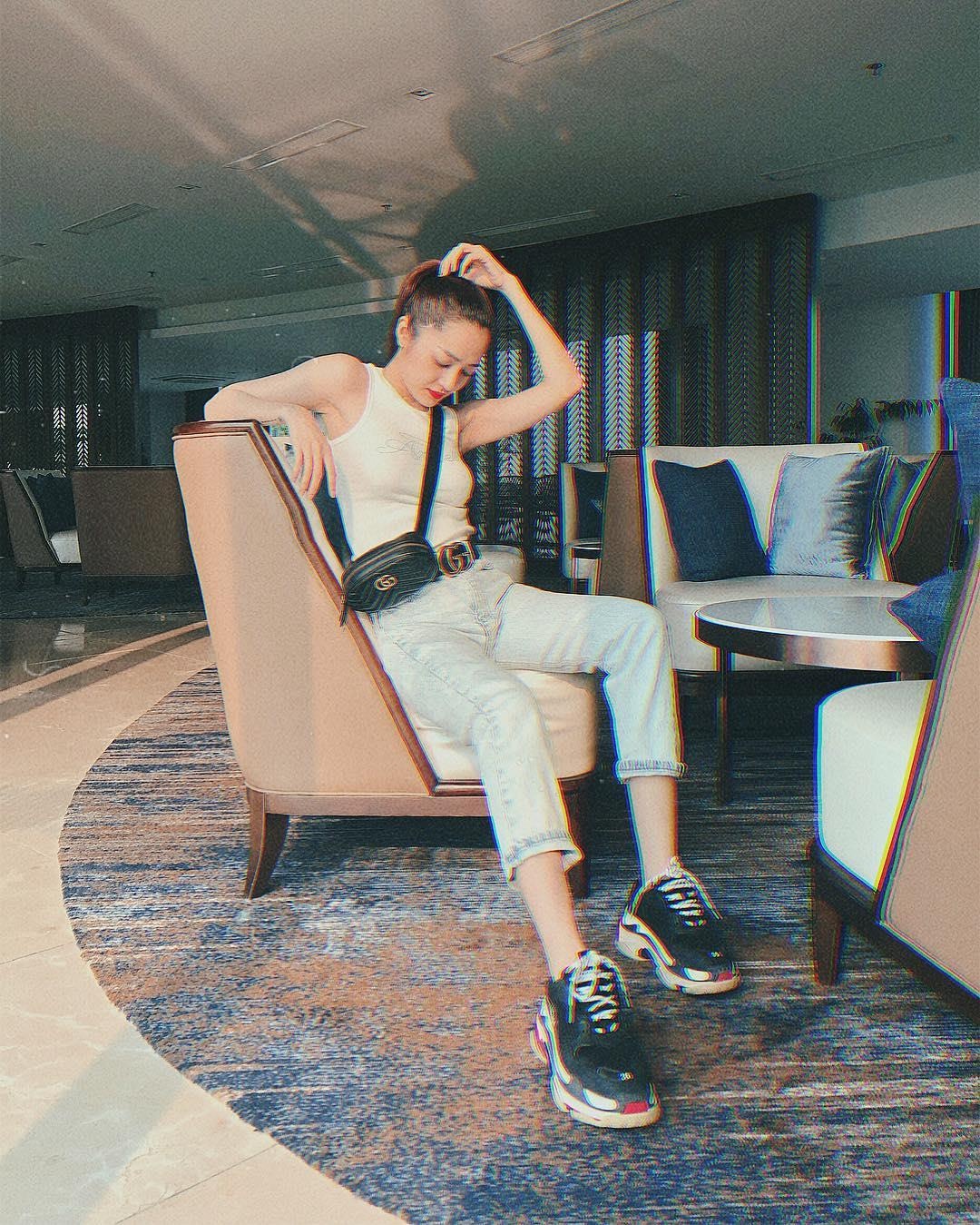 Sao viet khoe chan dai anh 5