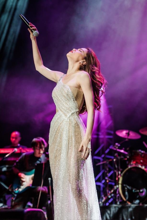 dan sao trong dem nhac nguyen hong thuan anh 2