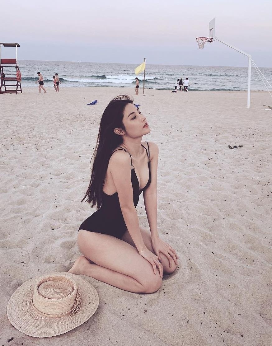 sao viet khoe dang voi bikini anh 7