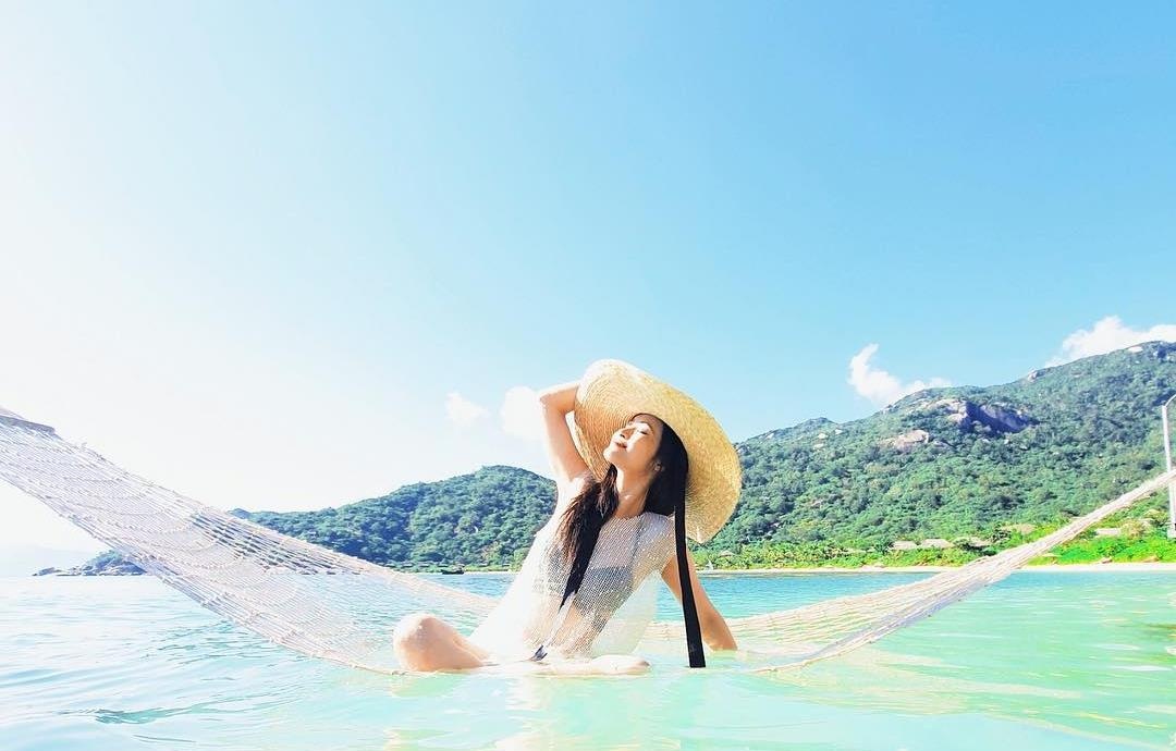 sao viet khoe dang voi bikini anh 4